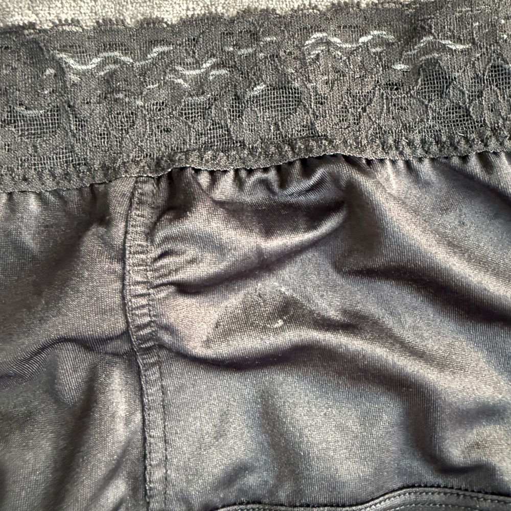 Torrid Women’s Black Elastic Lace Trim Slip - Picture 8 of 8